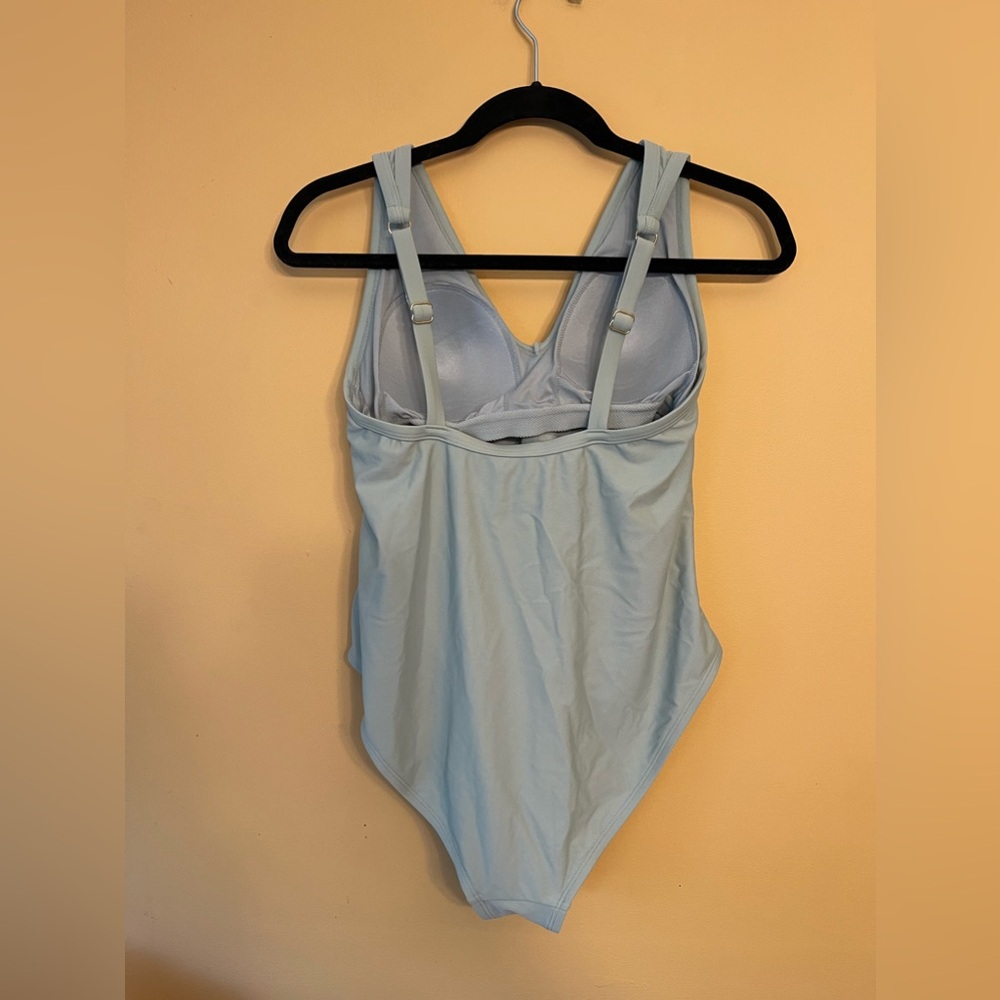 NWT KONA SOL PLUS V-NECK OVER THE SHOULDER HIGH LEG ONE PIECE SWIMSUIT - Picture 3 of 8